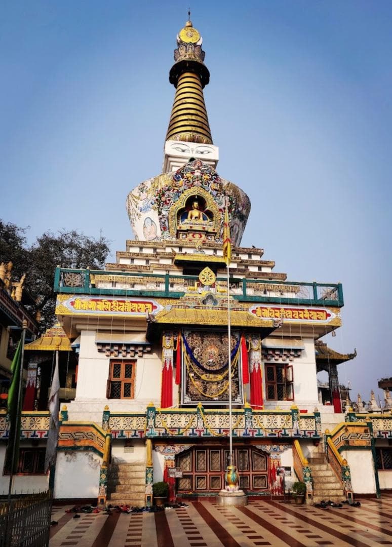 Choekhor Choeten Tashi Gomang Dulugara and 108 Stupas, West Bengal